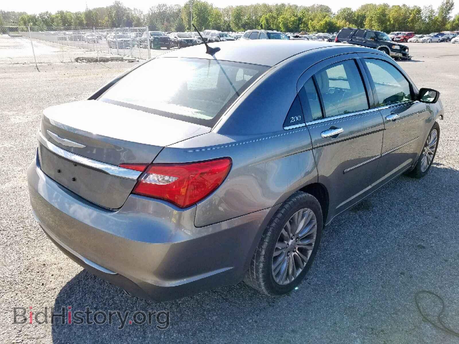 2013 CHRYSLER 200 - VIN: 1C3CCBCG4DN585641 - Photo 4