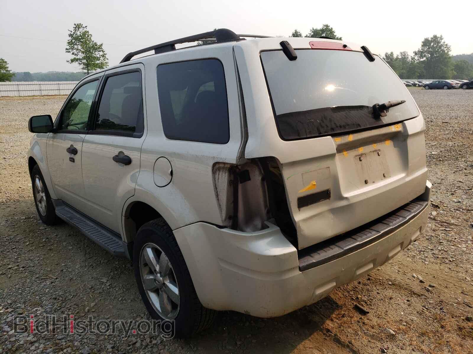 2009 FORD ESCAPE - VIN: 1FMCU03749KD07498 - Фото 3