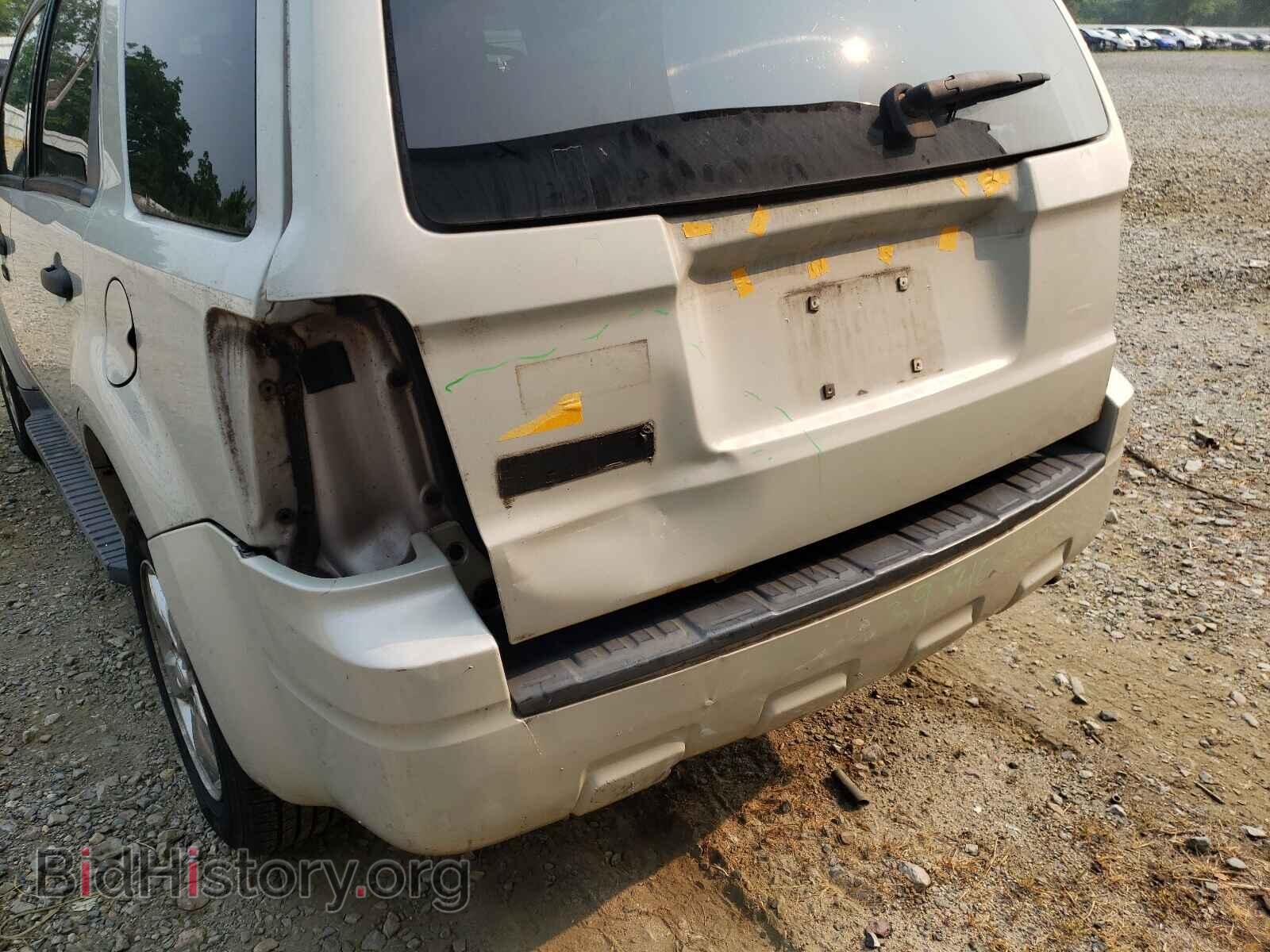 2009 FORD ESCAPE - VIN: 1FMCU03749KD07498 - Фото 9