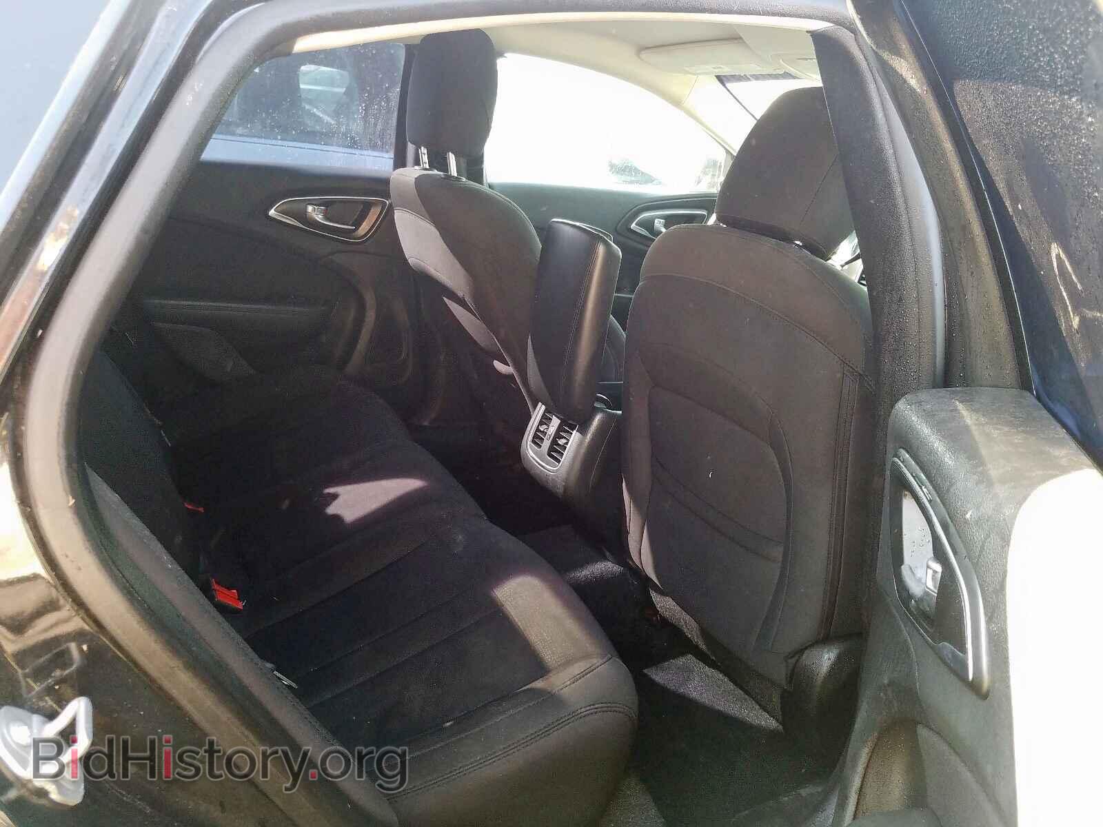 2016 CHRYSLER 200 - VIN: 1C3CCCAB7GN111684 - Photo 6
