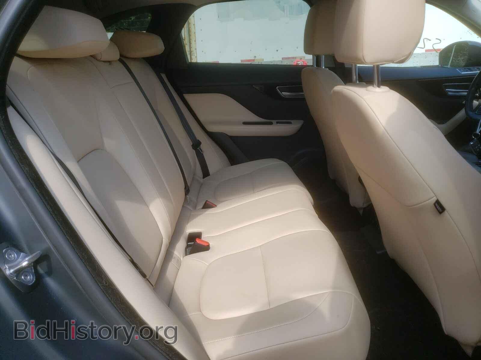 2017 JAGUAR F-PACE - VIN: SADCJ2BV8HA063517 - Фото 6
