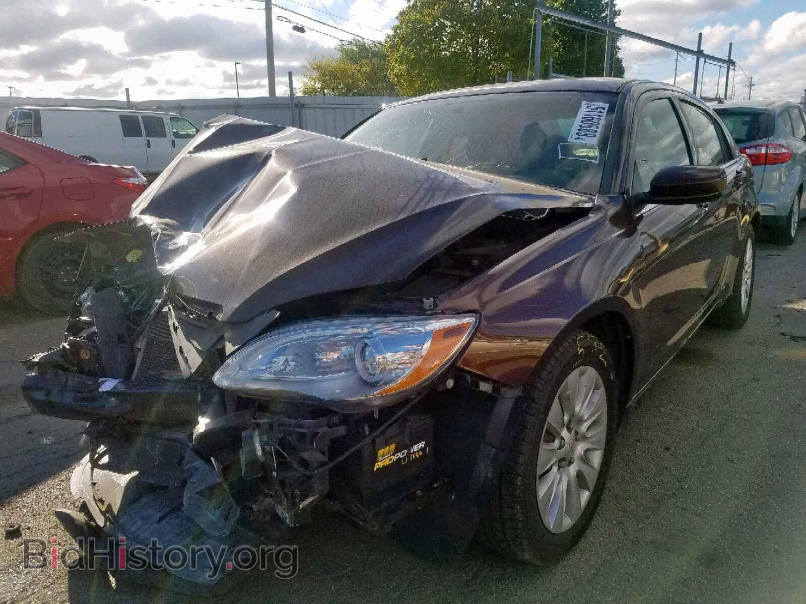 2013 CHRYSLER 200 - VIN: 1C3CCBAB1DN559330 - Фото 2