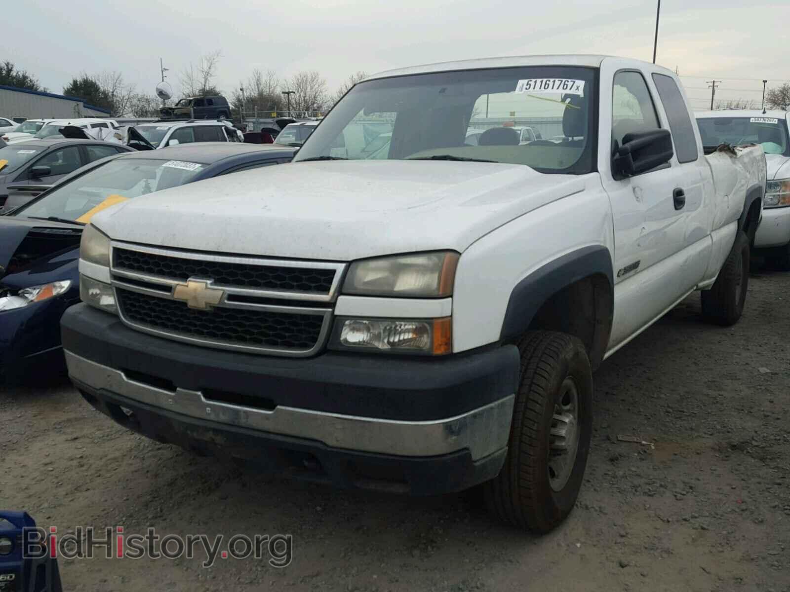 2006 CHEVROLET SILVERADO - VIN: 1GCHC29U96E106373 - Фото 2