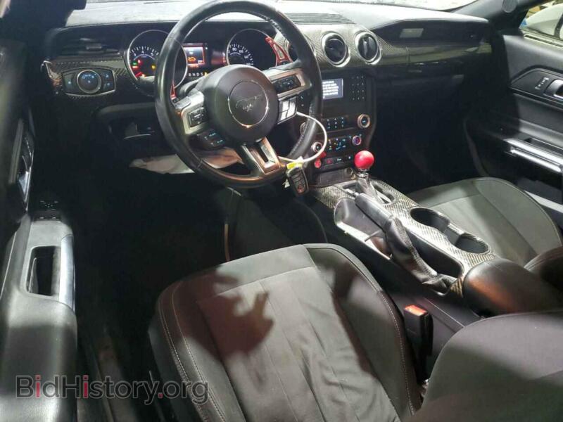 2019 Ford MUSTANG (VIN 1FA6P8CF8K5124582) — фото 8 из 15