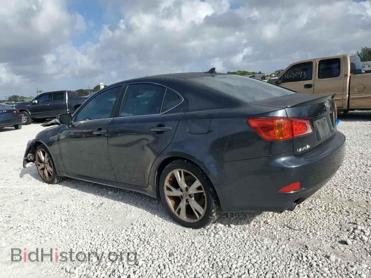 2009 LEXUS IS - VIN: JTHBE262192017131 - Photo 2