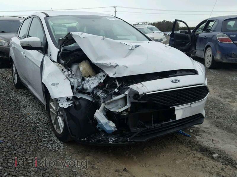 2015 Ford FOCUS SE (VIN 1FADP3F26FL378425) — photo 1 of 10, Copart, damage: front end