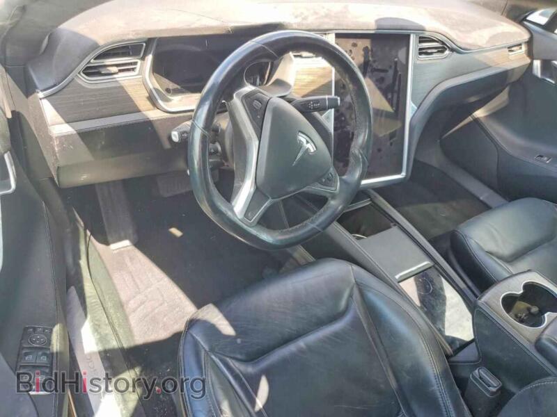 2015 Tesla MODEL S (VIN 5YJSA1H25FF091116) — photo 8 of 12