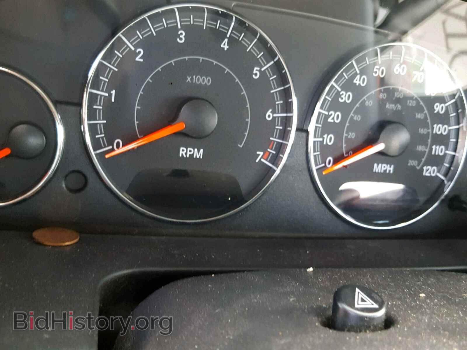 2005 CHRYSLER SEBRING - VIN: 1C3EL46X85N598023 - Фото 8