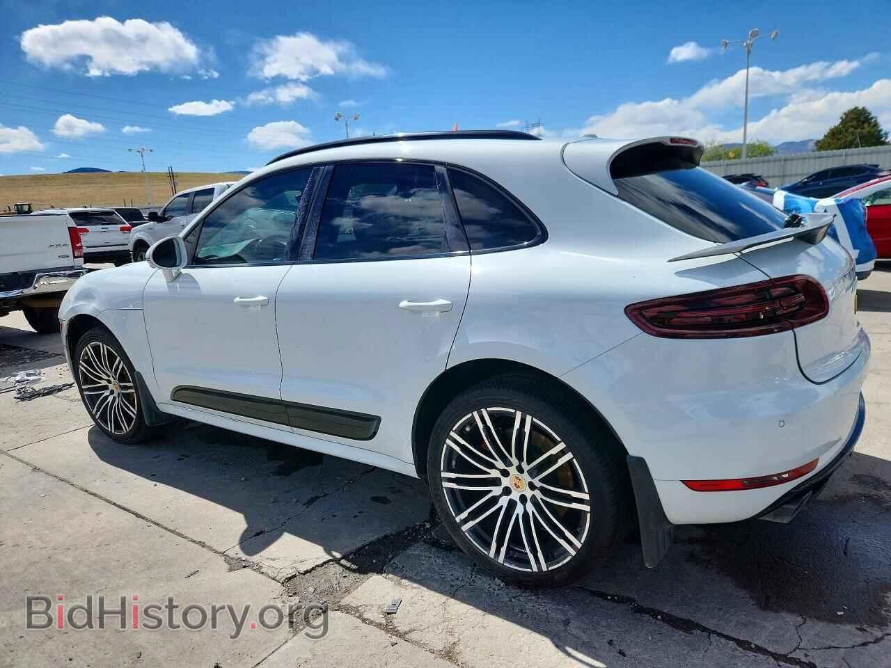 2017 PORSCHE MACAN - VIN: WP1AF2A54HLB60822 - Photo 2