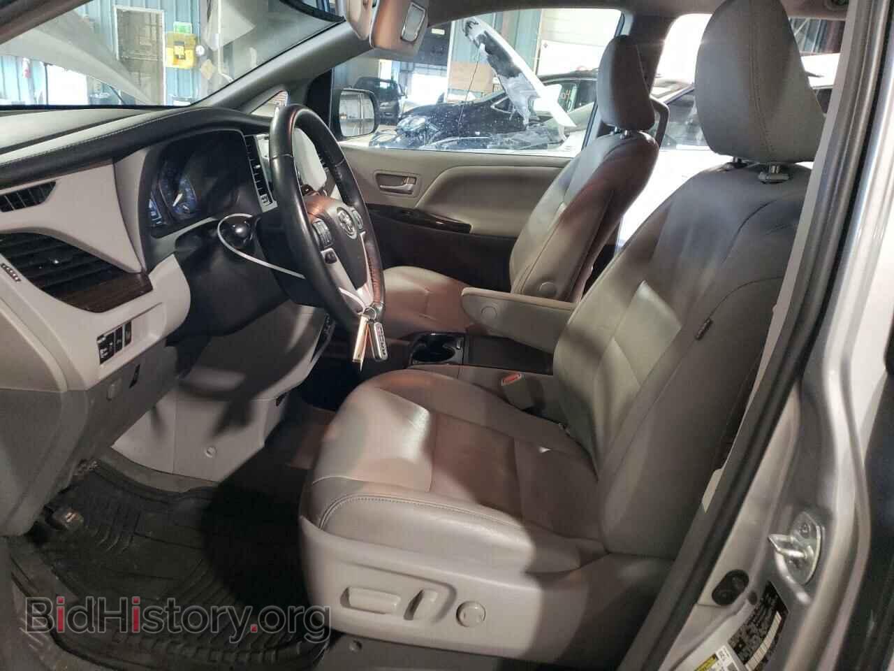 2017 TOYOTA All Models - VIN: 5TDYZ3DC8HS811813 - Фото 7