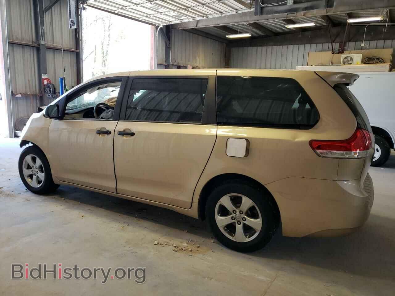2014 TOYOTA All Models - VIN: 5TDZK3DC2ES523614 - Фото 2