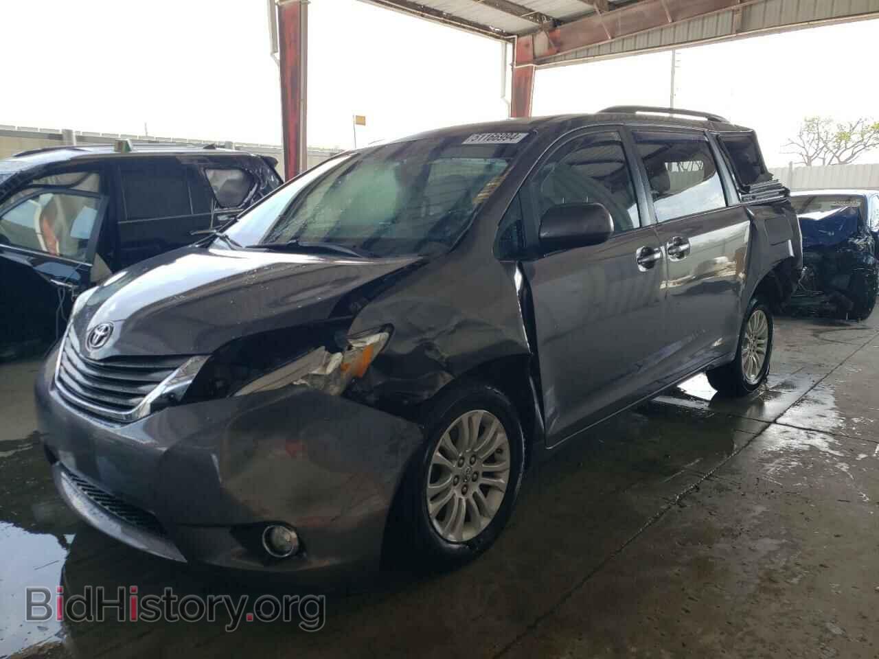 Photo 5TDYK3DC2CS181560 - TOYOTA All Models 2012