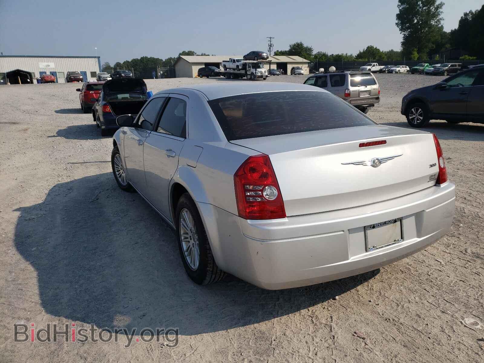 2009 CHRYSLER 300 - VIN: 2C3KA43D79H551924 - Фото 3