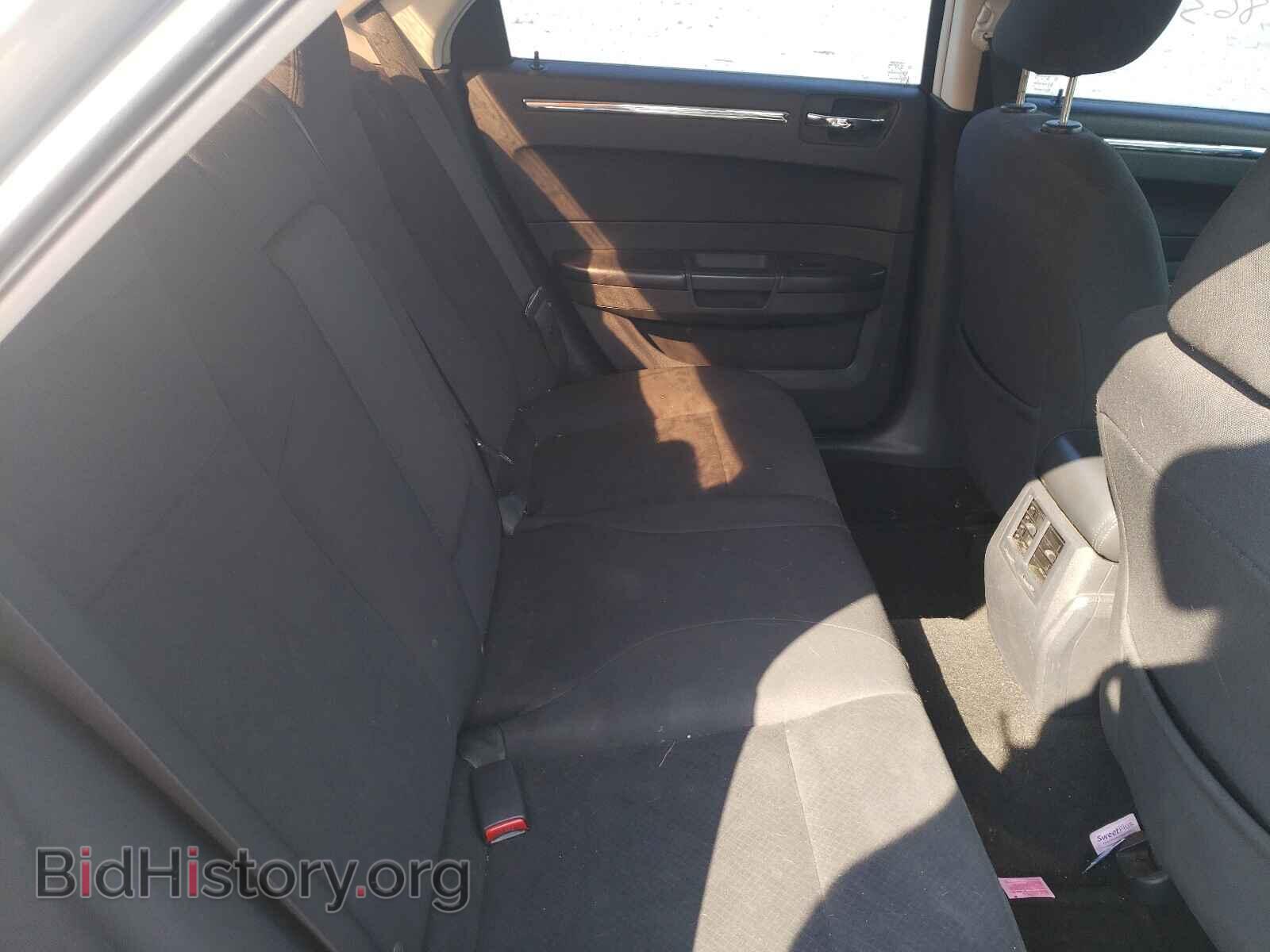 2009 CHRYSLER 300 - VIN: 2C3KA43D79H551924 - Фото 6