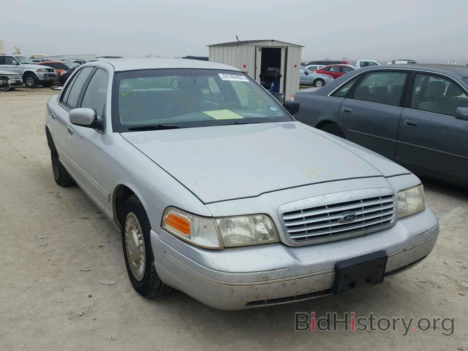 Photo 2FAFP73W3YX189034 - FORD CROWN VIC 2000