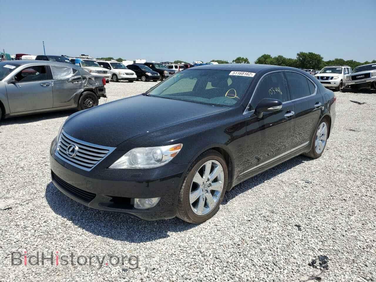 2012 LEXUS LS460 - VIN: JTHBL5EF4C5113174 - Photo 2