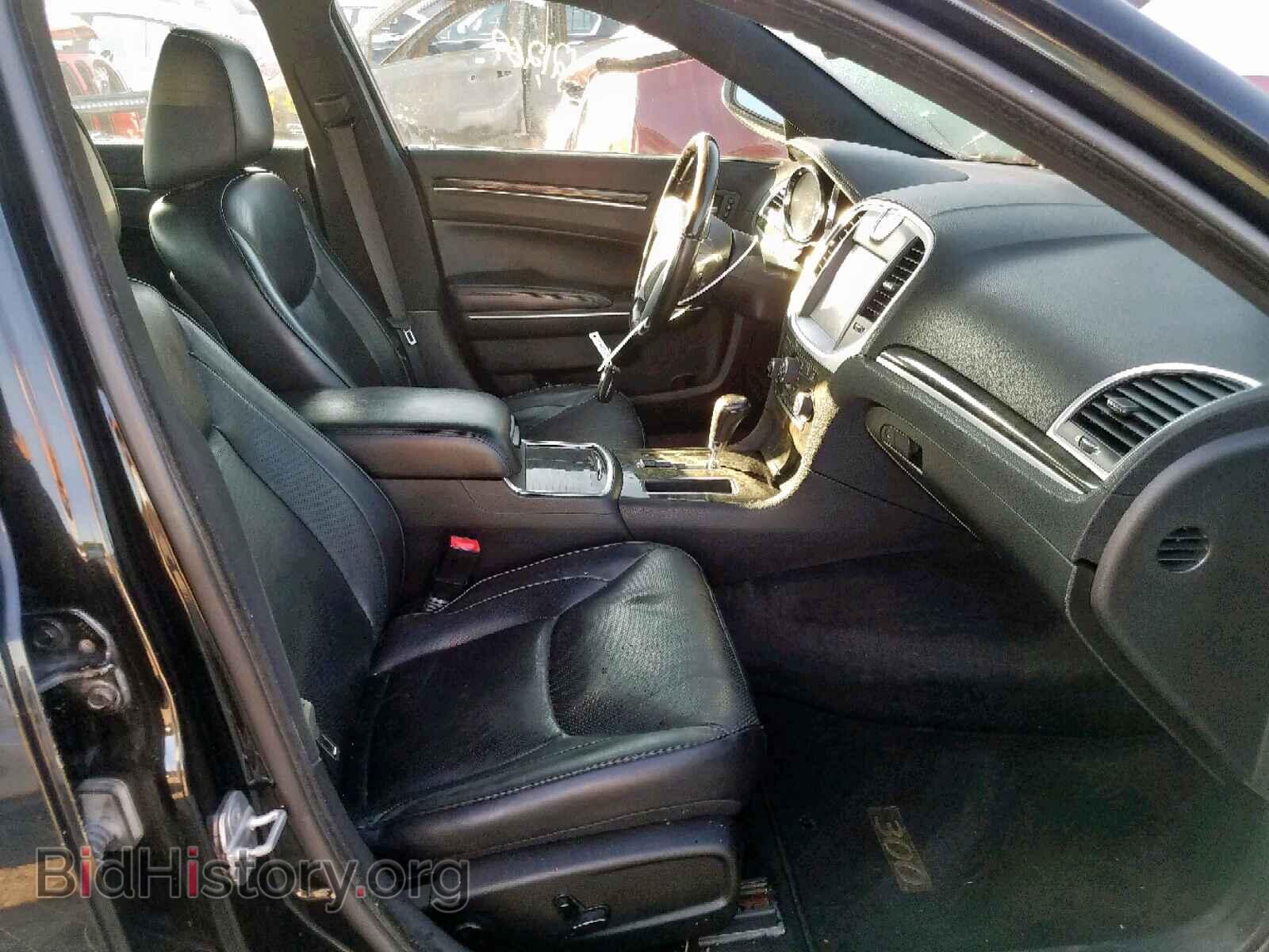 2011 CHRYSLER 300 - VIN: 2C3CA6CT0BH598984 - Фото 5