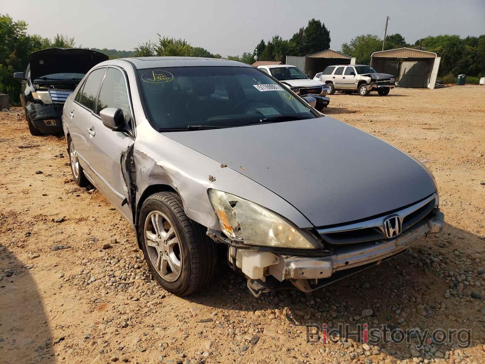 Photo 1HGCM56837A078774 - HONDA ACCORD 2007