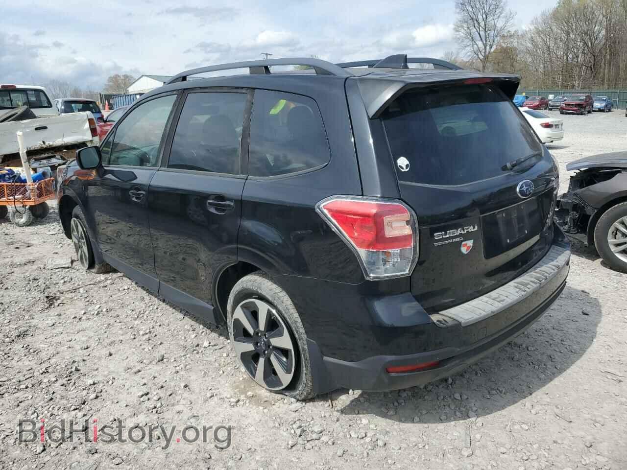 2018 SUBARU FORESTER - VIN: JF2SJAEC2JH523393 - Фото 2