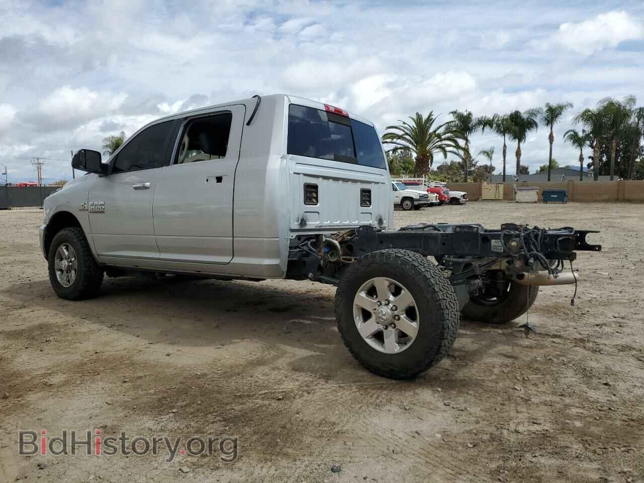 2015 RAM All Models - VIN: 3C63R3LL3FG590765 - Фото 2