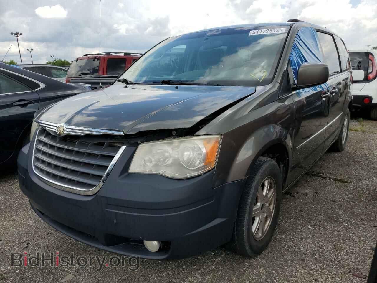 2010 CHRYSLER MINIVAN - VIN: 2A4RR8D11AR415716 - Фото 2
