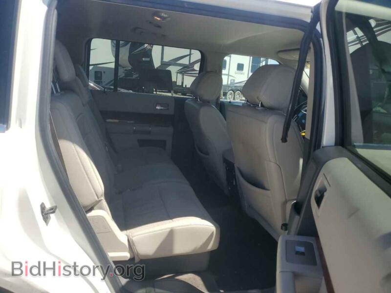 2011 Ford FLEX (VIN 2FMGK5DCXBBD35578) — фото 11 из 14