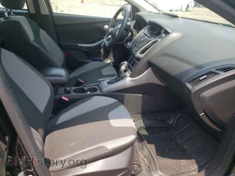 2012 Ford FOCUS (VIN 1FAHP3F29CL336103) — фото 5 из 10