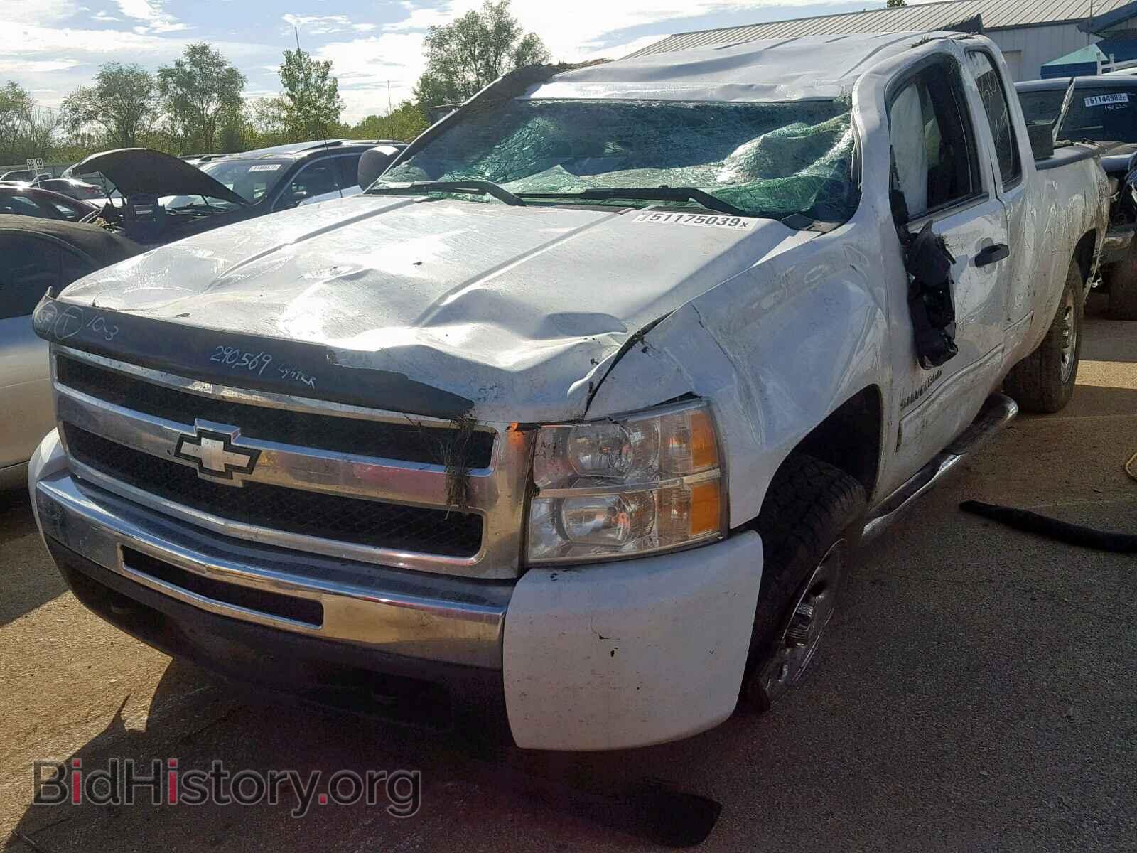 2011 CHEVROLET SILVERADO - VIN: 1GCRKREA7BZ363319 - Фото 2
