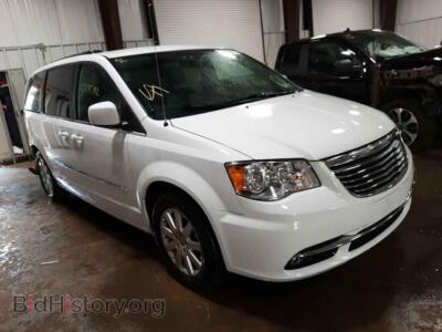 2015 Chrysler MINIVAN Town & COU, white — VIN 2C4RC1BG1FR618005, Copart