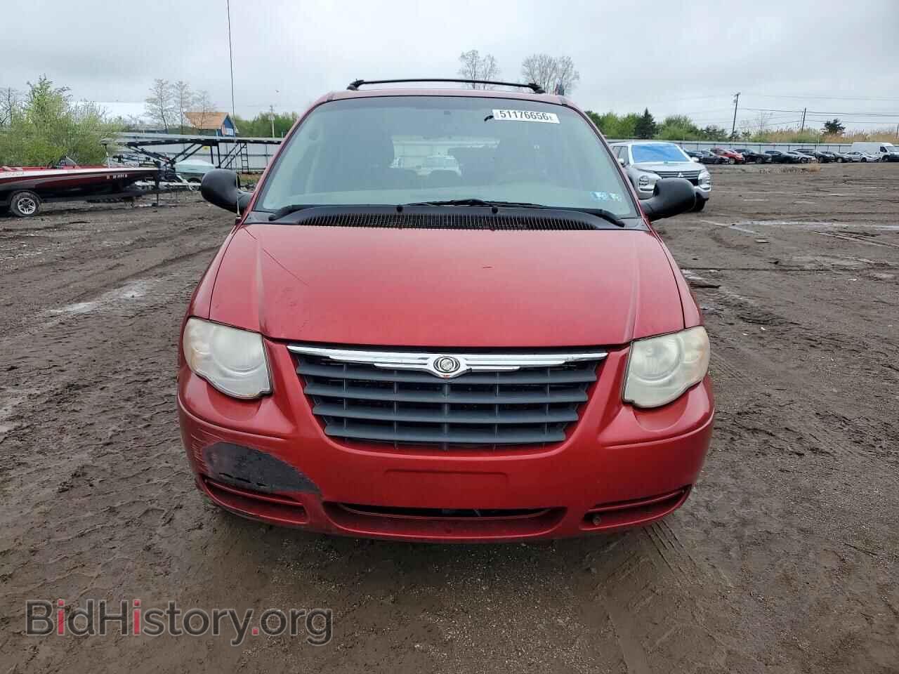 2005 CHRYSLER MINIVAN - VIN: 2C4GP44R45R190618 - Photo 5
