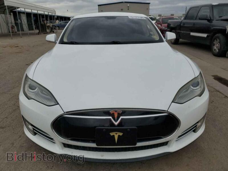 2013 Tesla MODEL S (VIN 5YJSA1CP6DFP05560) — фото 5 из 12