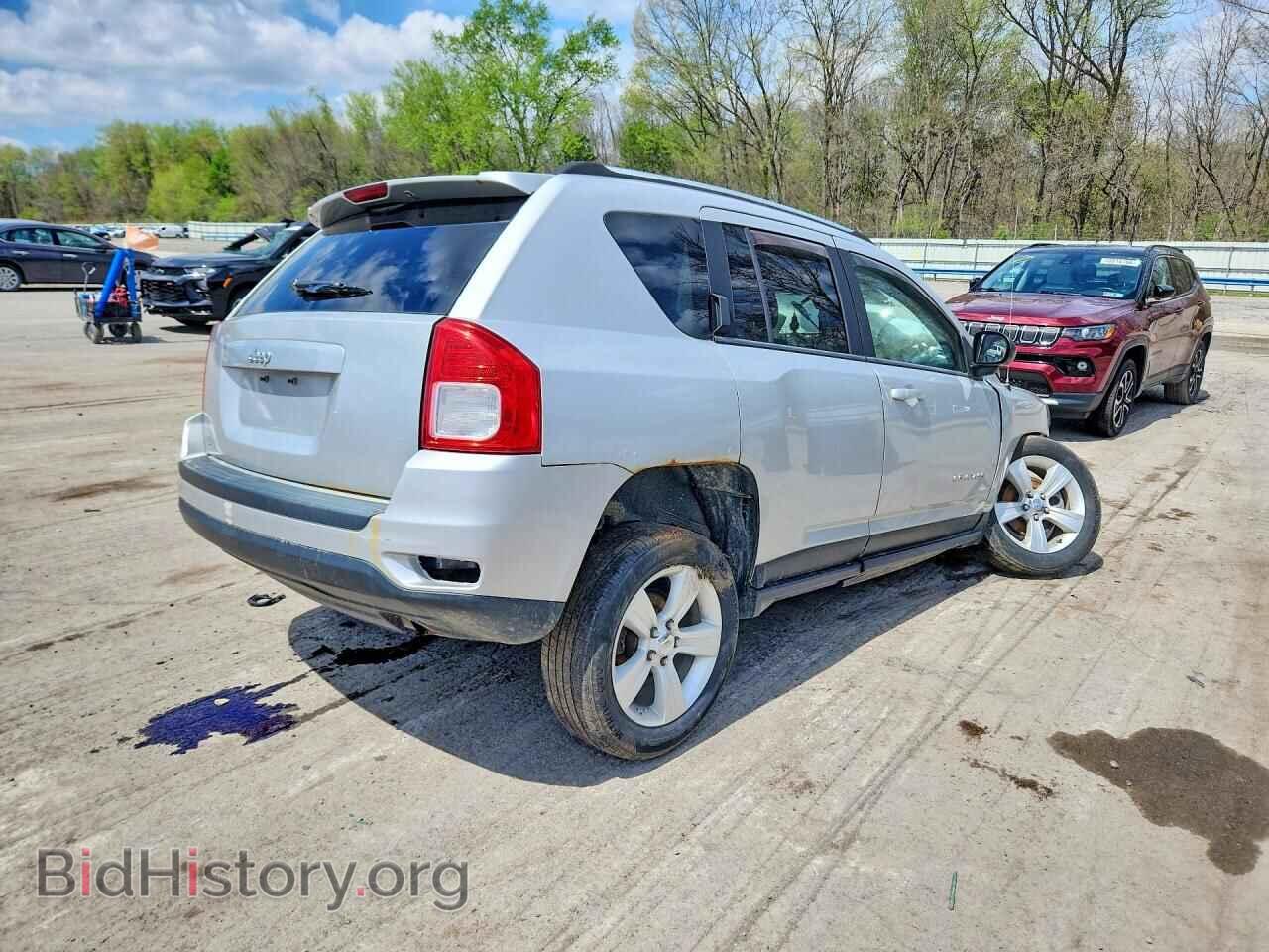 2011 JEEP COMPASS - VIN: 1J4NF1FB6BD136450 - Фото 3