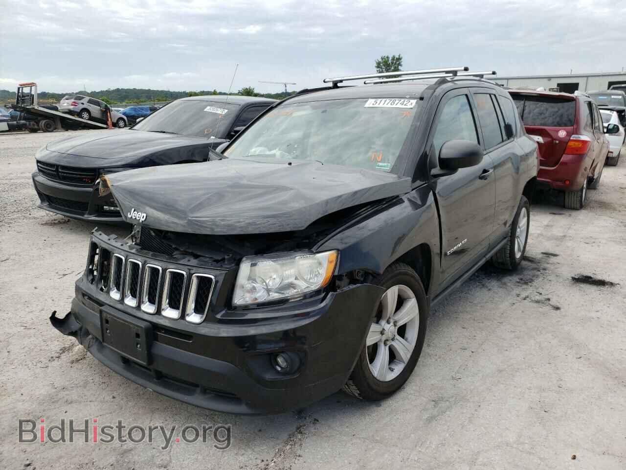 2011 JEEP COMPASS - VIN: 1J4NF1FB2BD226324 - Photo 2