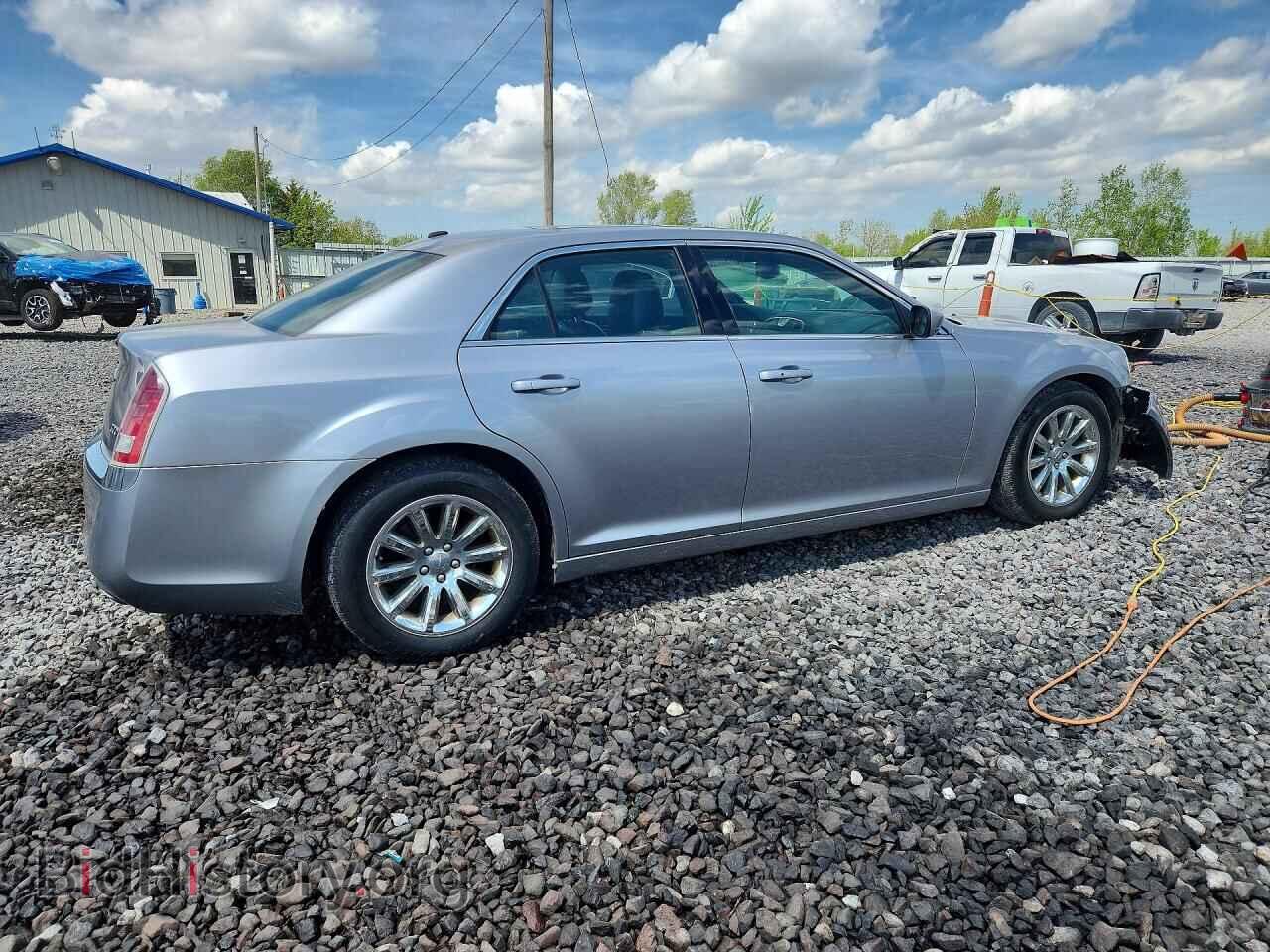2014 CHRYSLER 300 - VIN: 2C3CCAAG2EH280355 - Фото 3