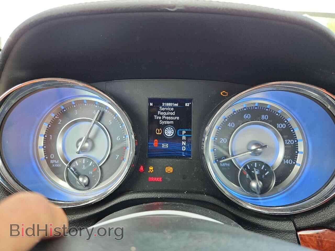 2014 CHRYSLER 300 - VIN: 2C3CCAAG2EH280355 - Фото 9