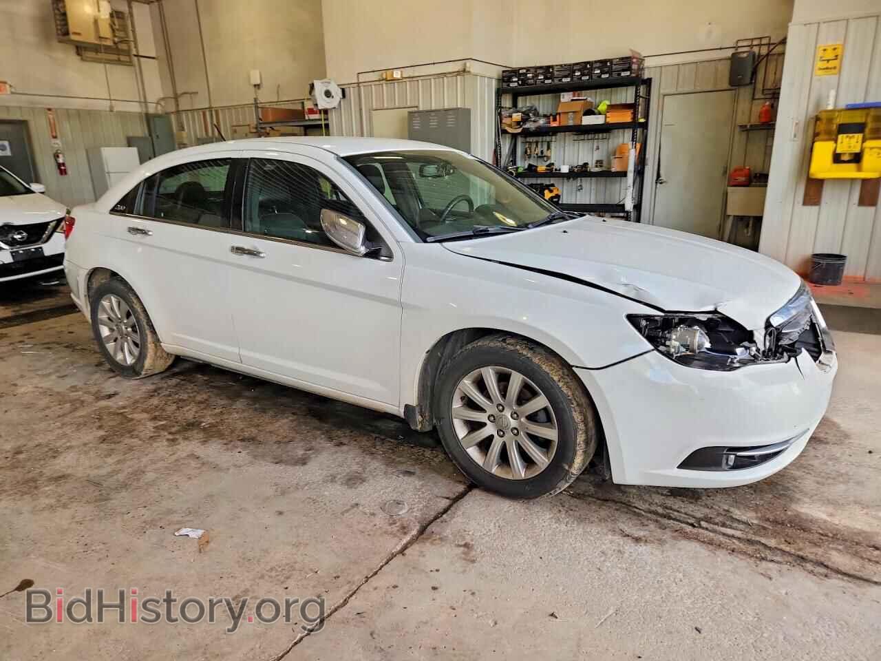 2013 CHRYSLER 200 - VIN: 1C3CCBCG3DN579247 - Photo 4