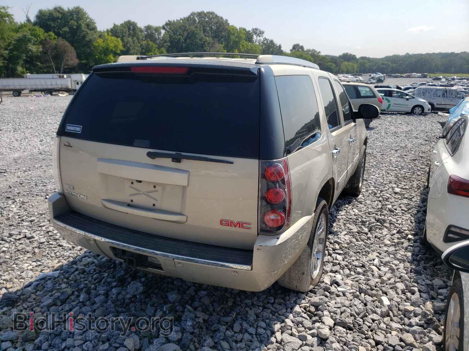 2011 GMC YUKON - VIN: 1GKS1EEF8BR374438 - Фото 4