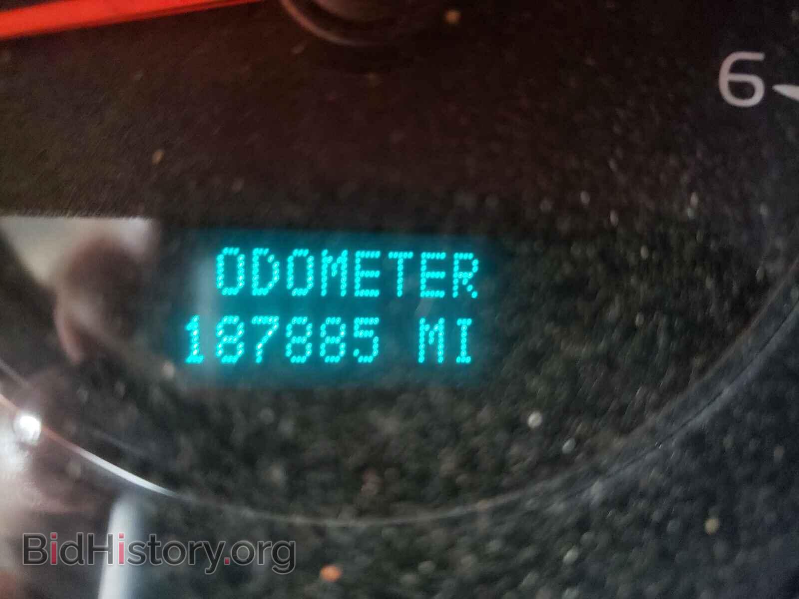 2011 GMC YUKON - VIN: 1GKS1EEF8BR374438 - Фото 8