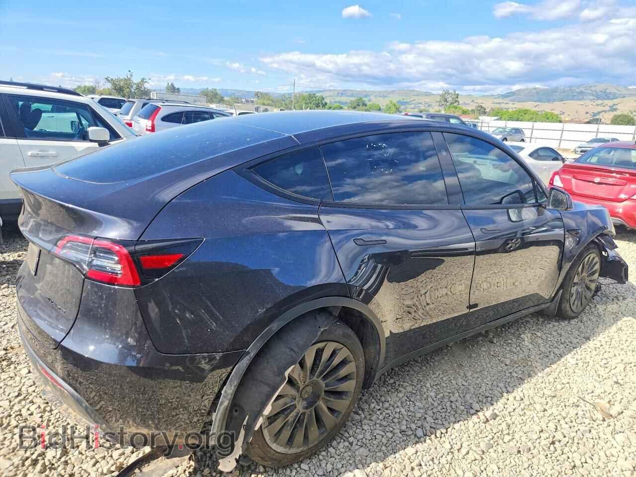 2024 TESLA MODEL Y - VIN: 7SAYGDEE4RF185889 - Фото 3