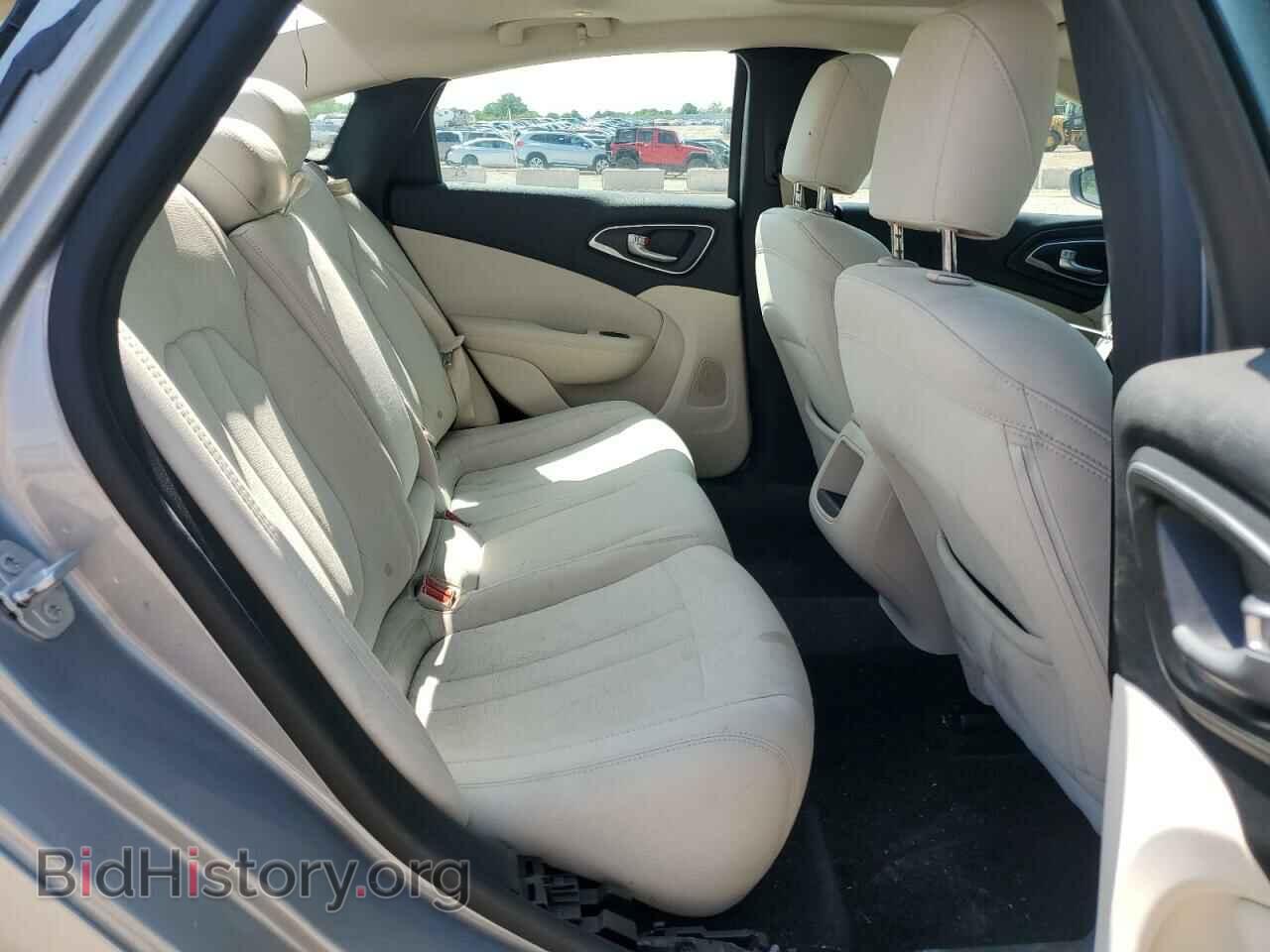2016 CHRYSLER 200 - VIN: 1C3CCCAB6GN115404 - Фото 10