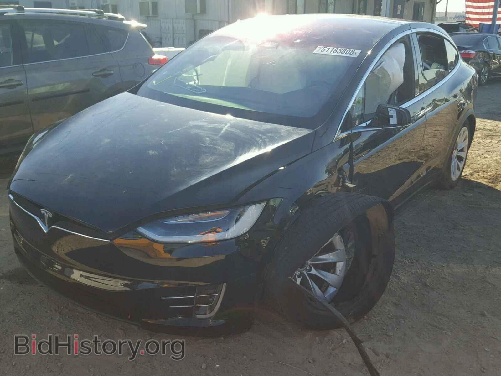 2017 TESLA MODEL X - VIN: 5YJXCAE26HF041803 - Фото 2