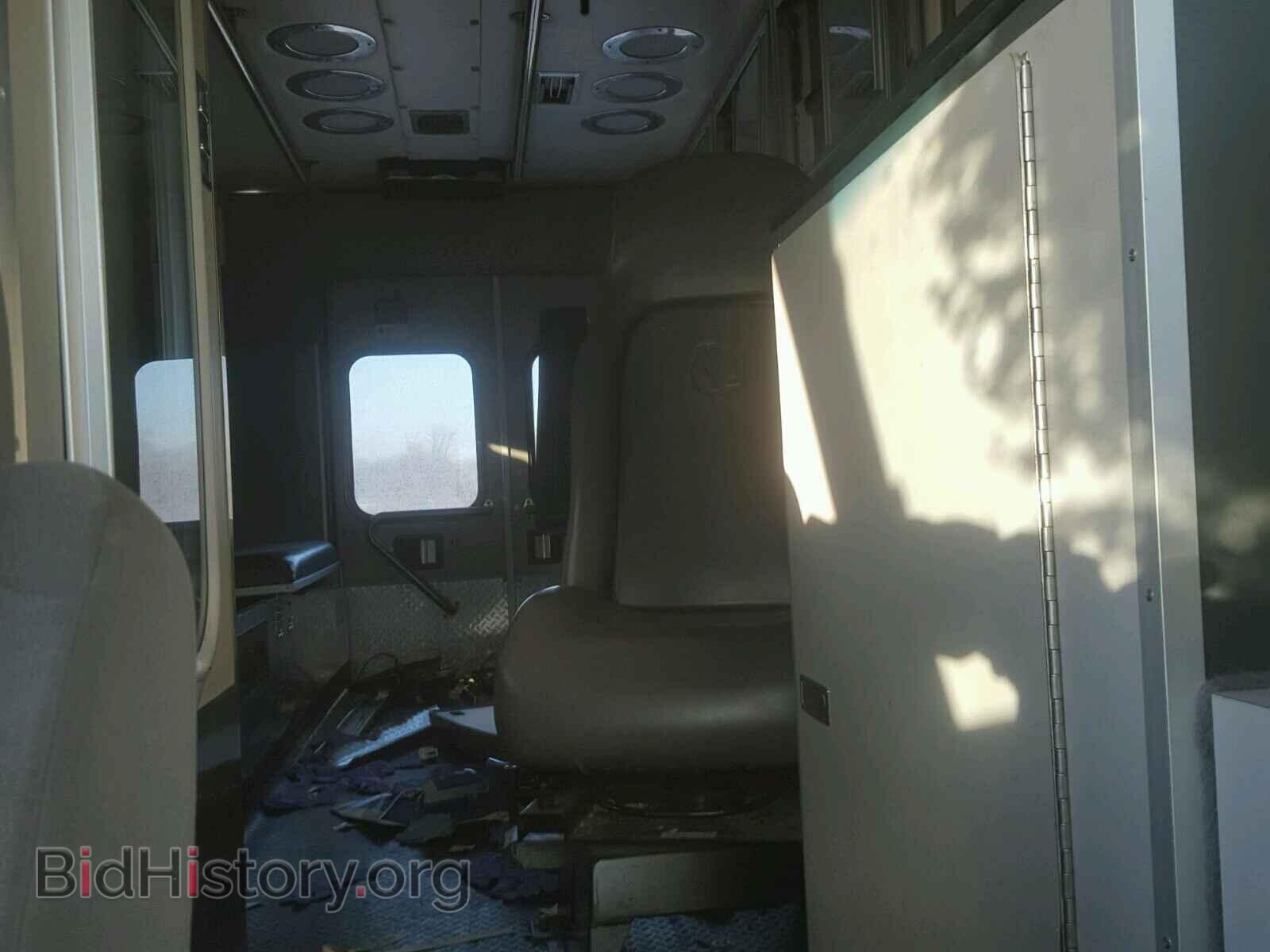 2012 FORD ECONOLINE - VIN: 1FDXE4FS8CDB29225 - Photo 6