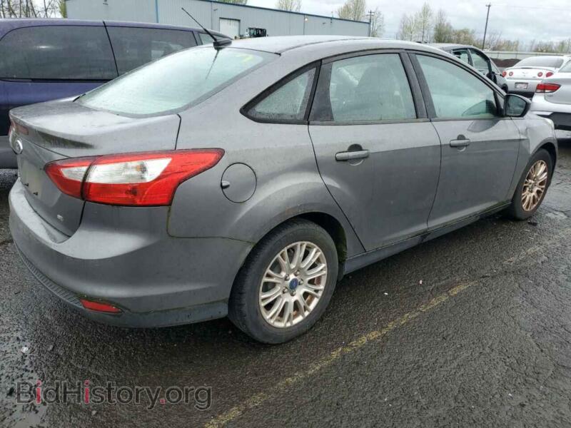 2012 Ford FOCUS (VIN 1FAHP3F21CL431142) — photo 3 of 12