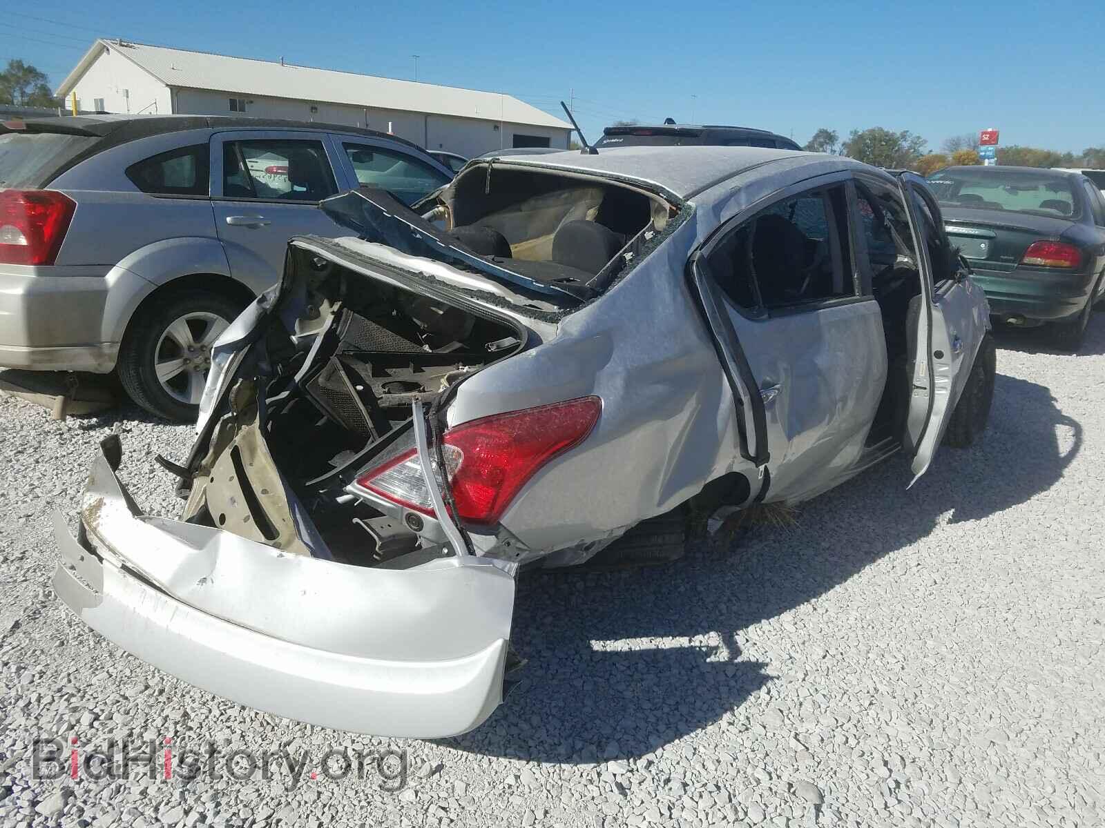 2017 NISSAN VERSA - VIN: 3N1CN7AP9HL856174 - Фото 4