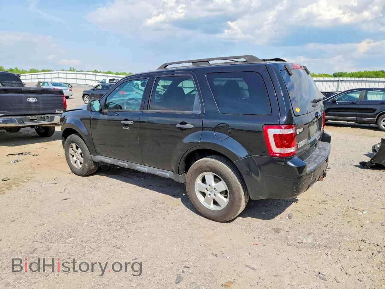 2011 FORD ESCAPE - VIN: 1FMCU9DG8BKB24713 - Фото 2