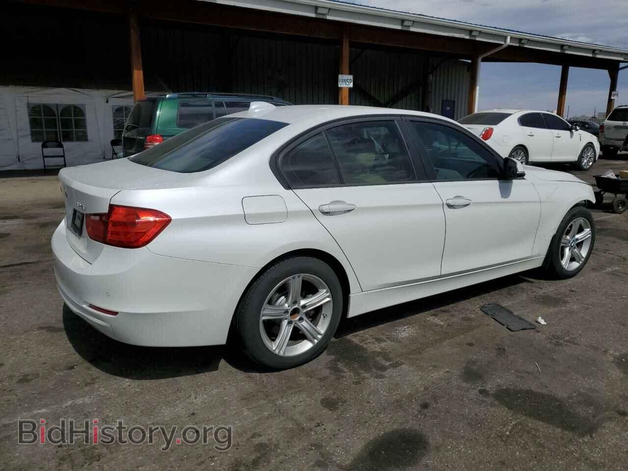 2013 BMW 3 SERIES - VIN: WBA3B3C57DJ976483 - Фото 3
