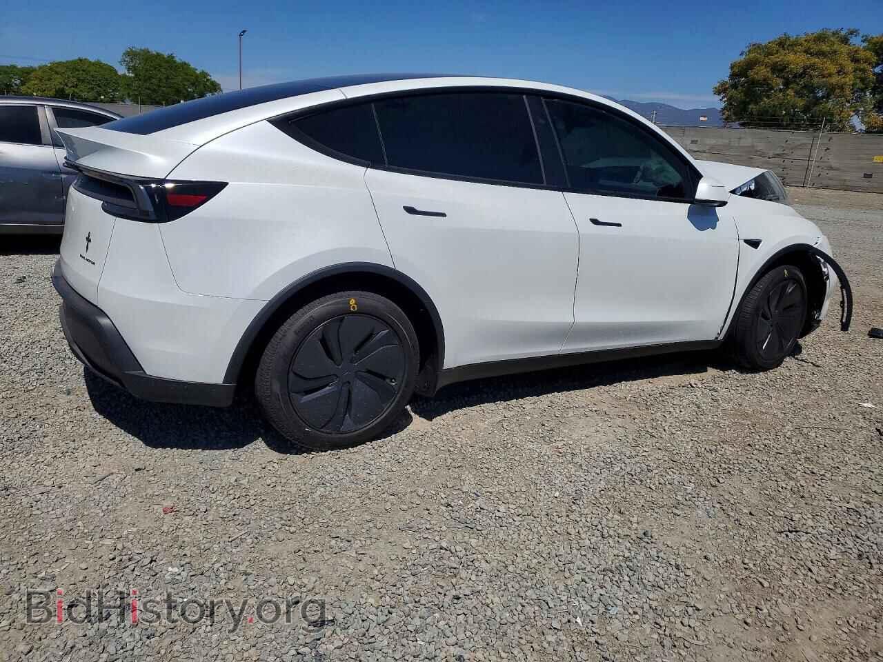 2026 TESLA MODEL Y - VIN: 7SAYGDEE4TF606064 - Photo 3