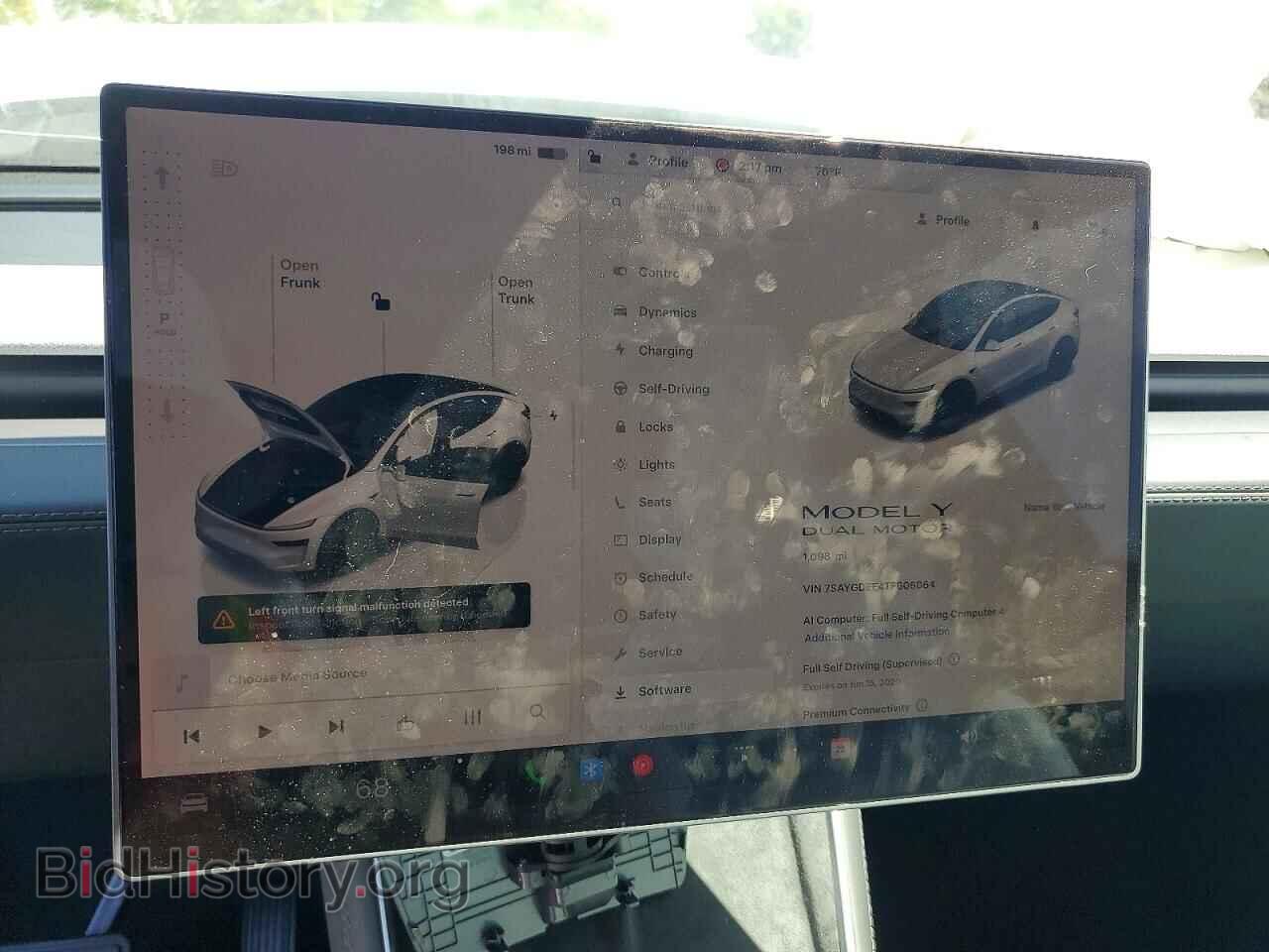 2026 TESLA MODEL Y - VIN: 7SAYGDEE4TF606064 - Photo 9