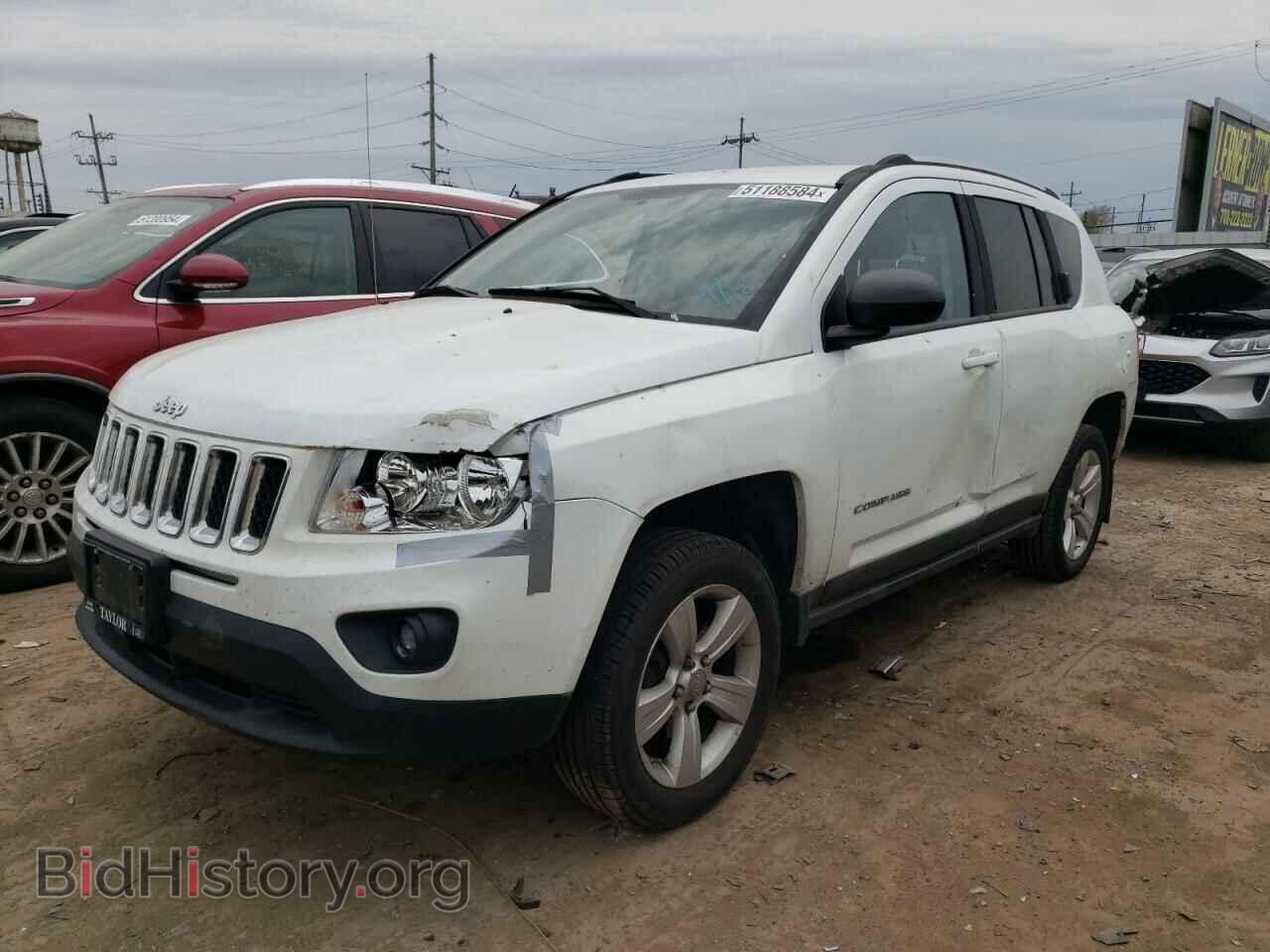 Photo 1J4NF1FB8BD283627 - JEEP COMPASS 2011