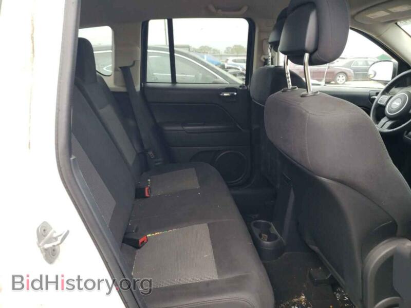 2011 Jeep COMPASS (VIN 1J4NF1FB8BD283627) — photo 11 of 13